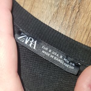 Womens ZARA short sleeve shirt, small, black